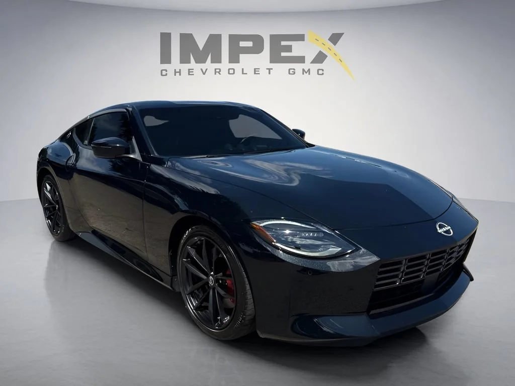 Used 2025 Black Nissan Performance image 8