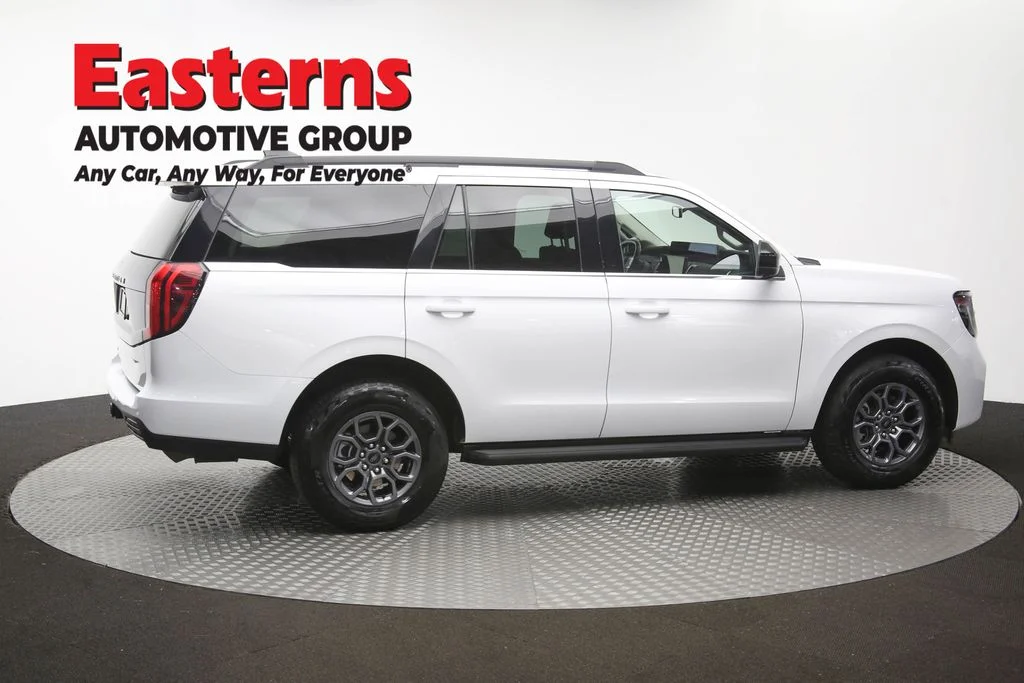 Used 2025 White Ford Active image 43