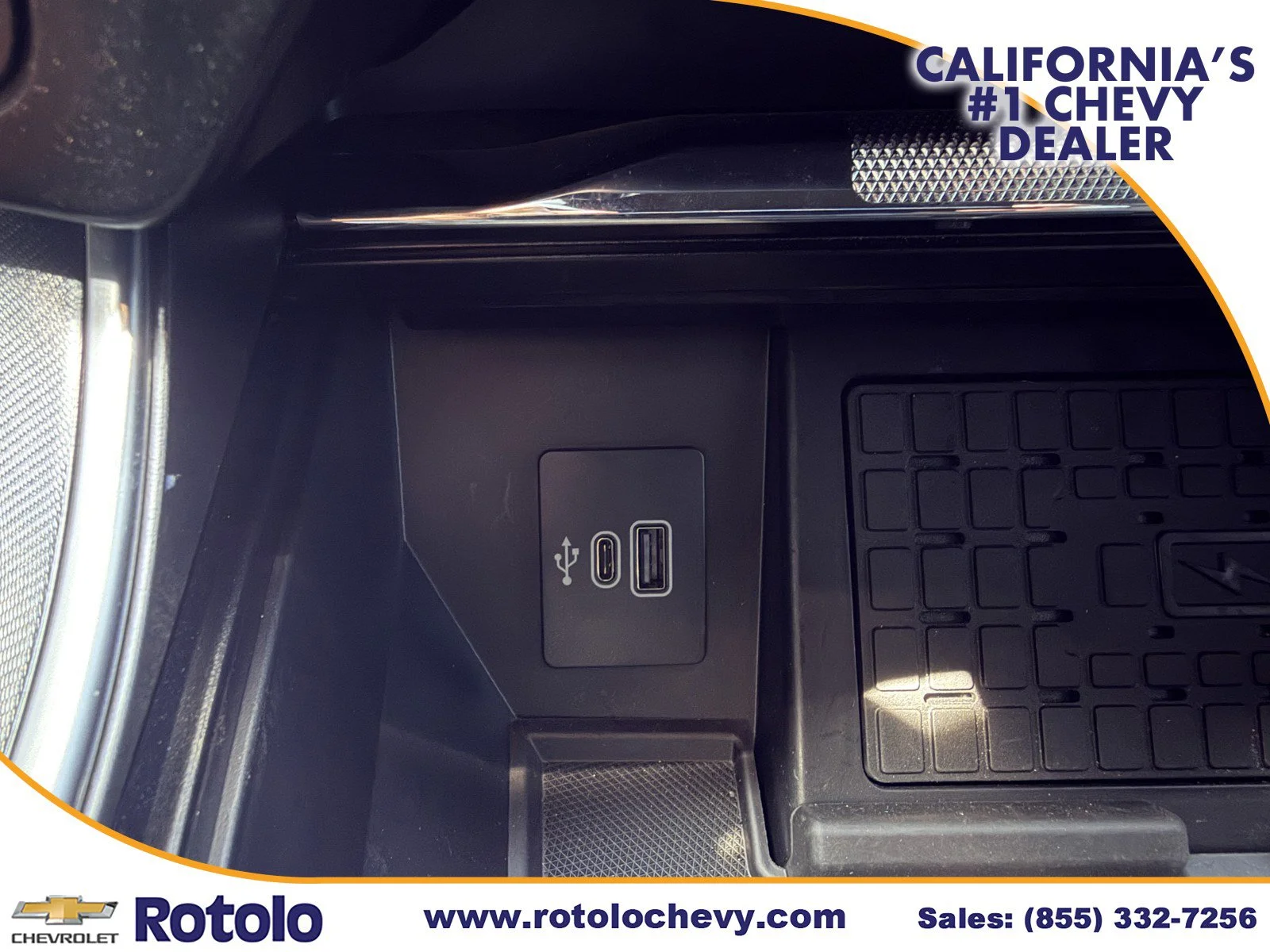 Used 2025 SPACE WHITE METAL Ford Raptor image 23
