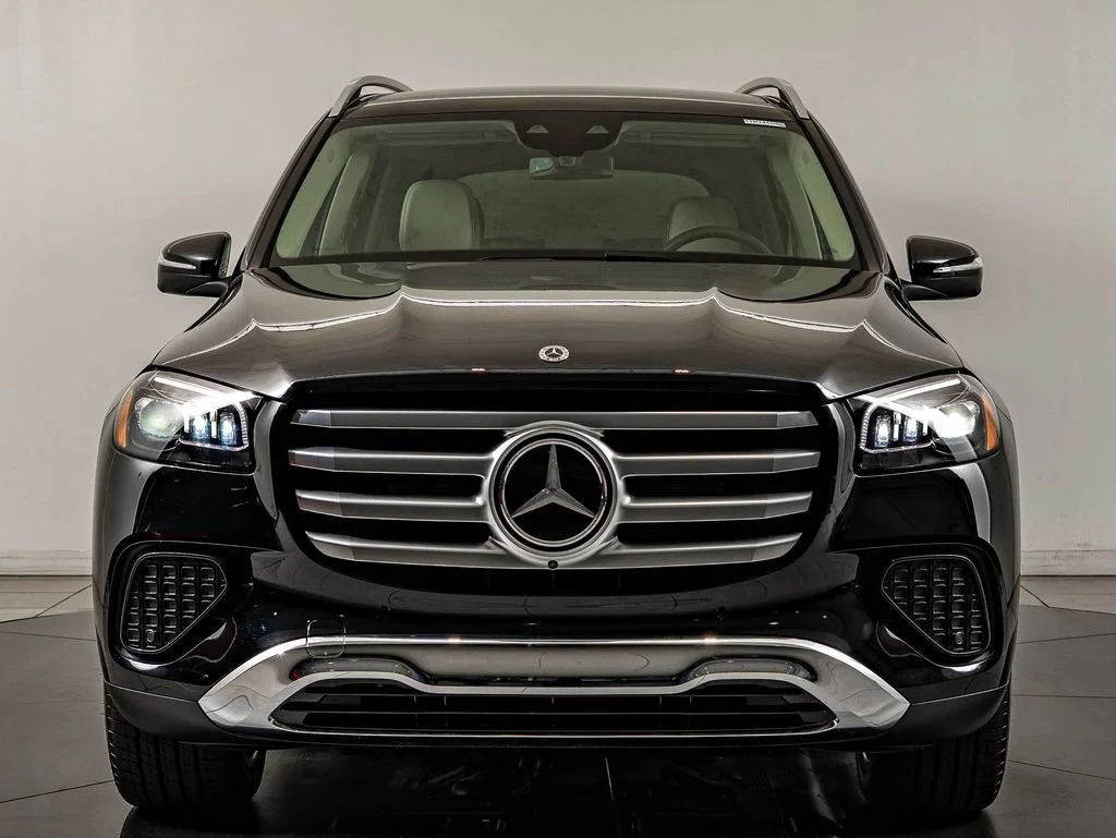 Used 2026 Black Mercedes-Benz GLS 450 image 2