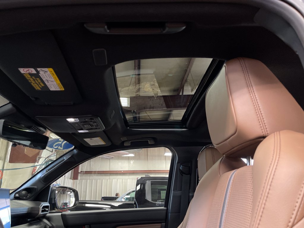 Certified Used 2025  Toyota Limited image 13