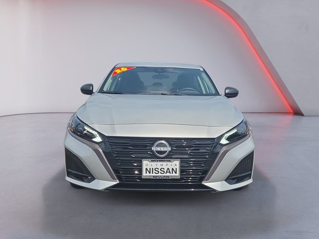 New 2026 Silver Nissan 2.5 SV image 8