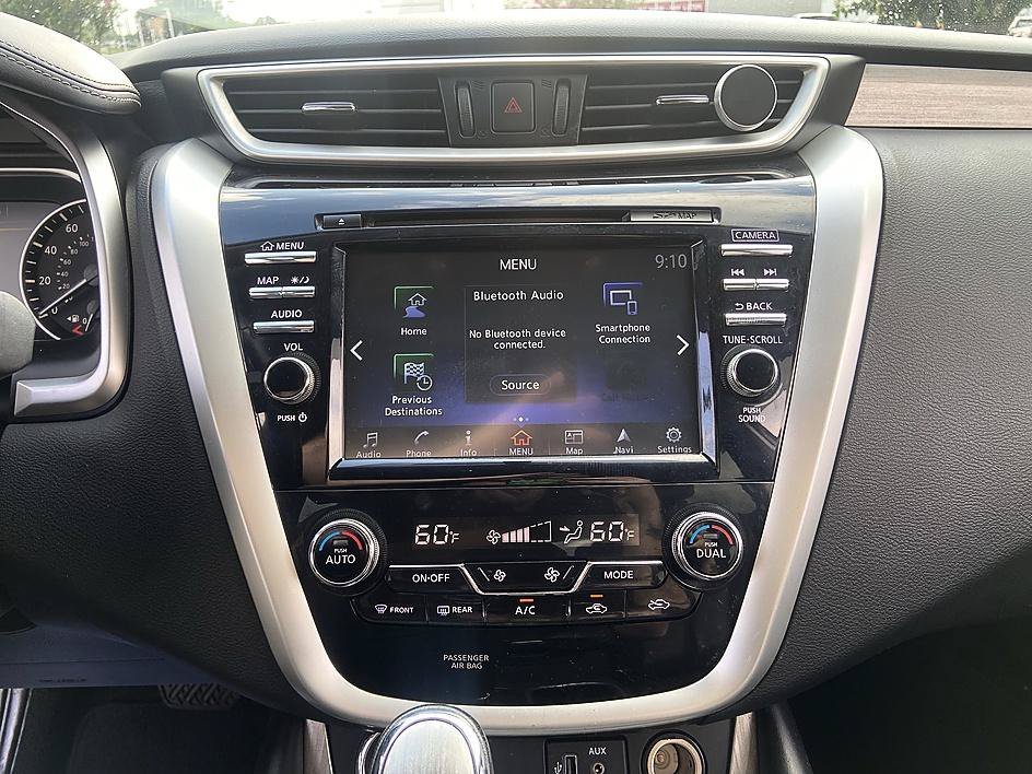 Used 2018 Pearl White Nissan SL image 25
