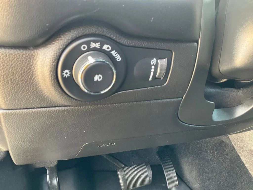 Used 2021 Green Dodge R/T image 9