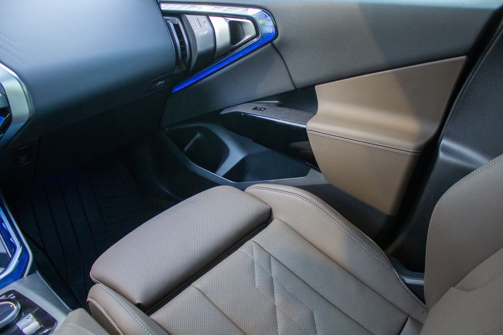 Used 2026 Tanzanite Blue II Metallic BMW 30 xDrive image 19