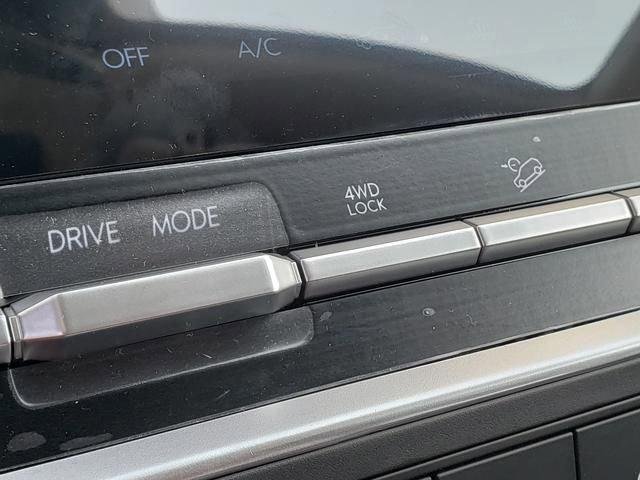 New 2026 Silver Hyundai SE image 20