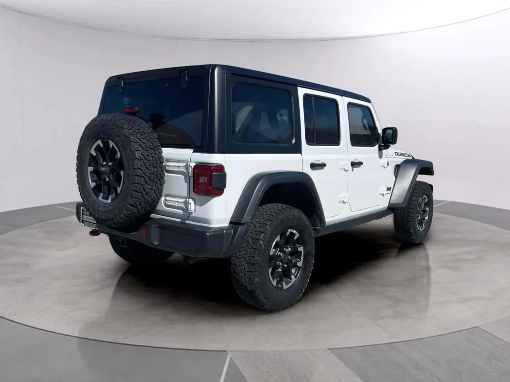 Used 2025 Bright White Clearcoat Jeep Rubicon image 5
