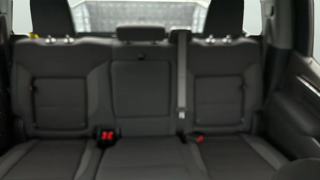 New 2026 Sterling Metallic GMC Elevation image 33