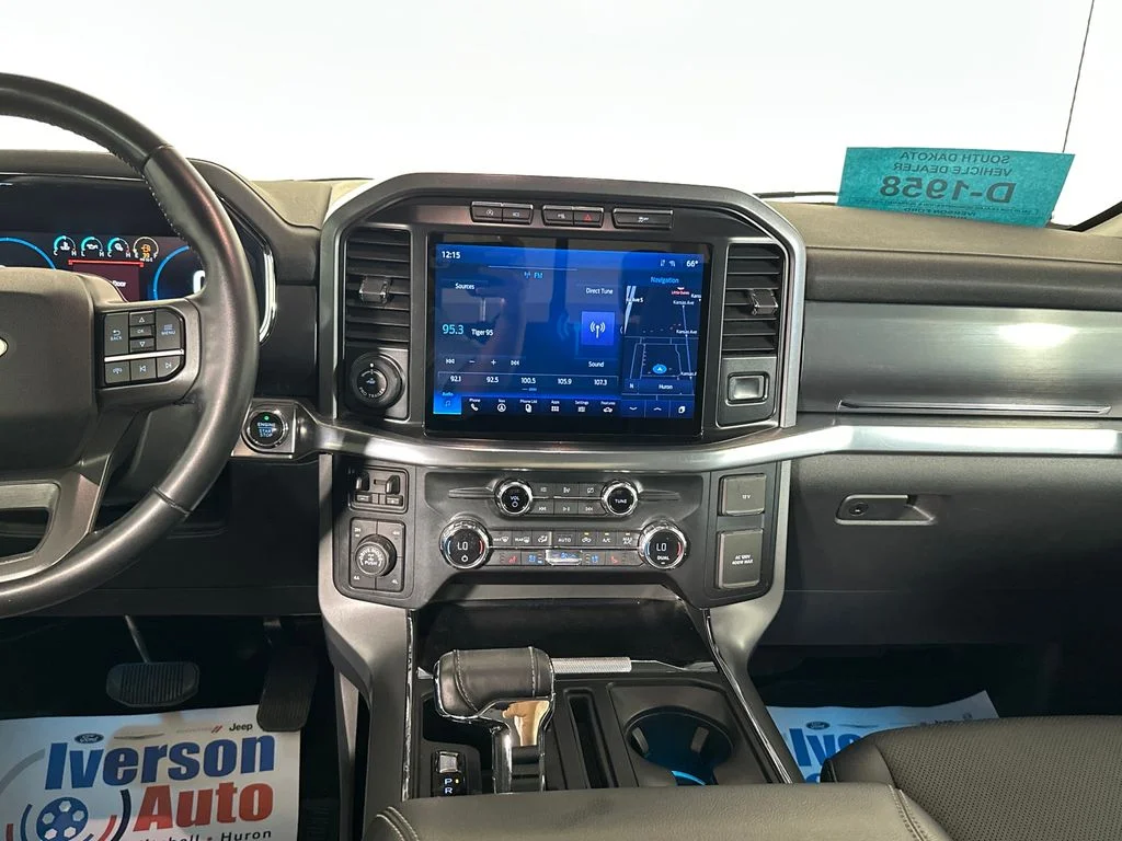 Used 2021 White Ford Lariat image 29