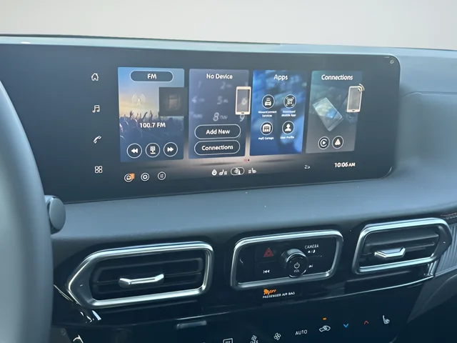 2026 Nissan Sentra SR - Photo 15