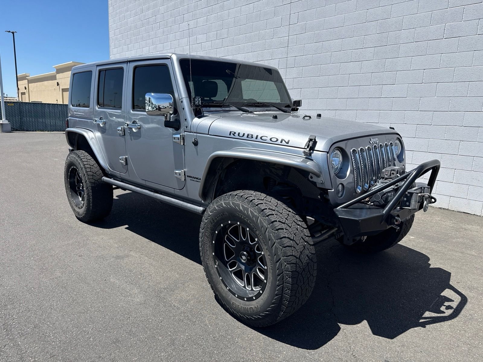Used 2017 Silver Jeep Unlimited Rubicon image 3