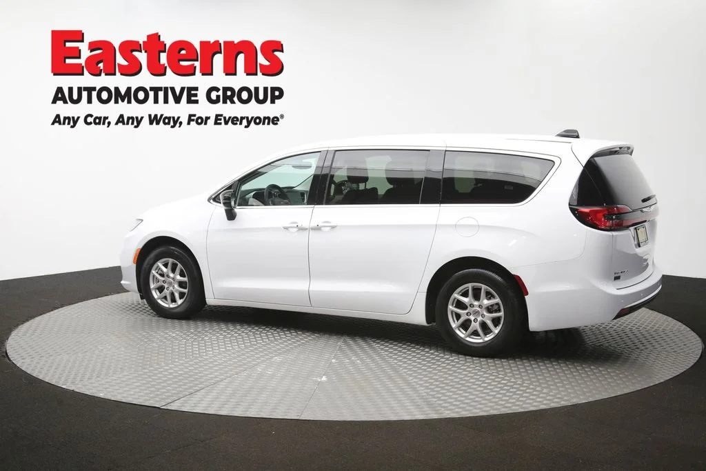Used 2024 White Chrysler Touring L image 63