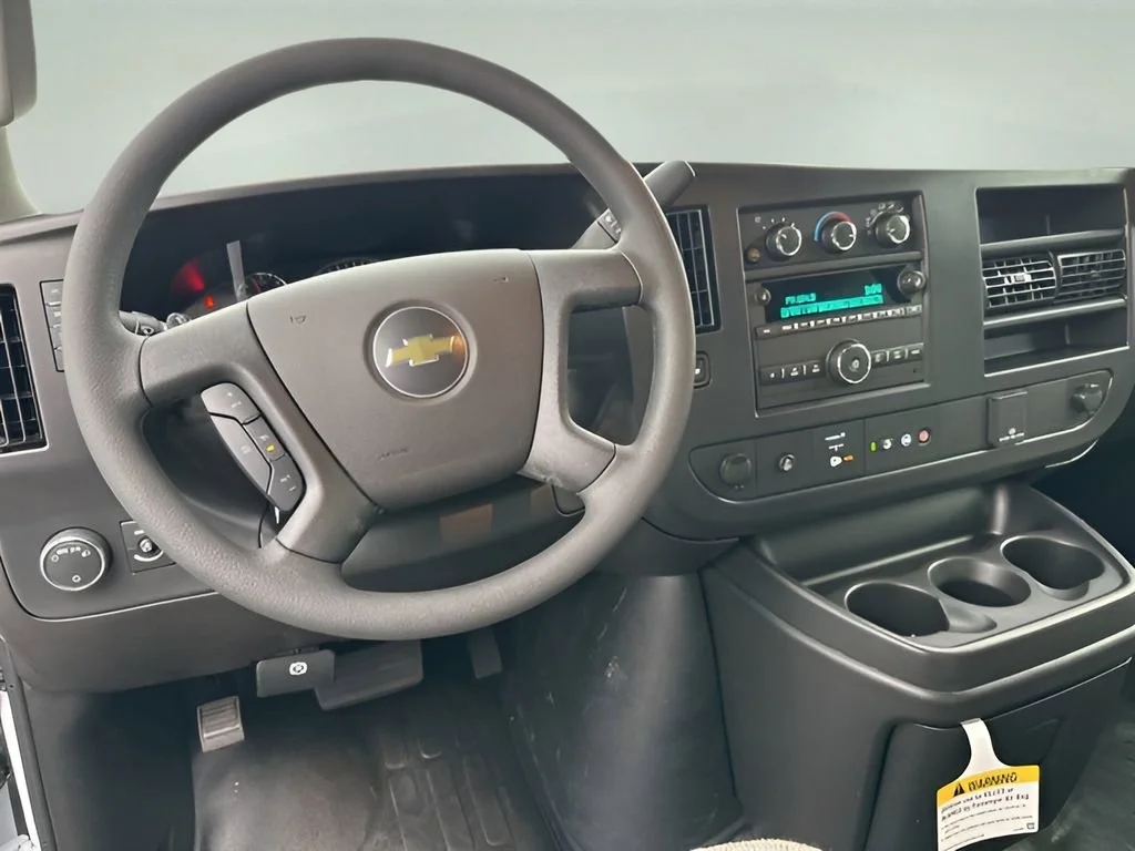 2025 Chevrolet Express Cargo Work Van - Photo 20