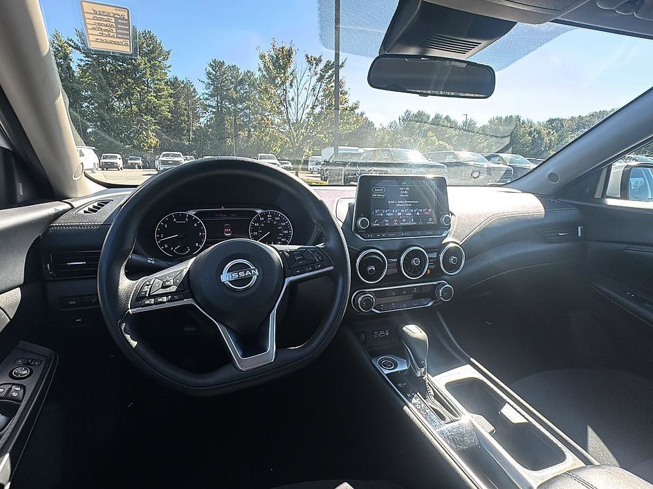 Used 2025 Aspen White Tricoat Nissan SV image 30