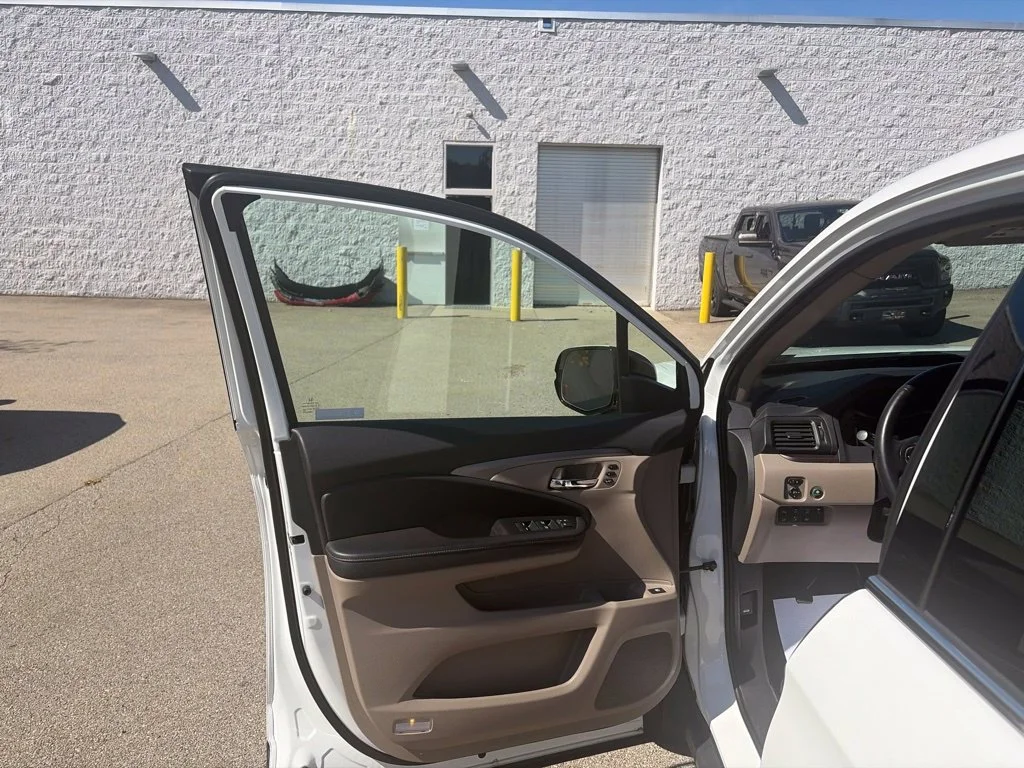 Used 2023 White Honda RTL-E image 9