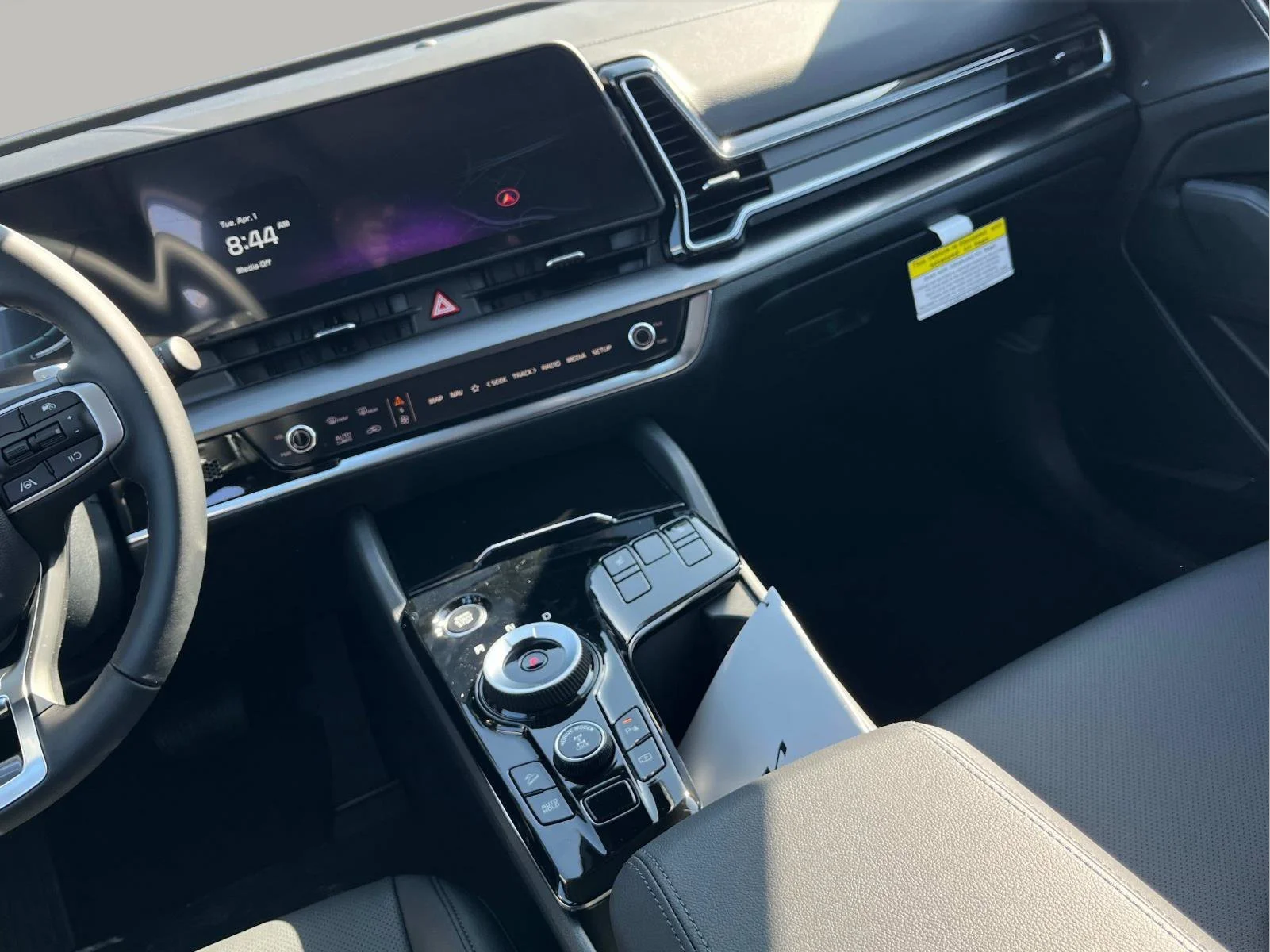 2025 Kia Sportage EX Hybrid - Photo 17