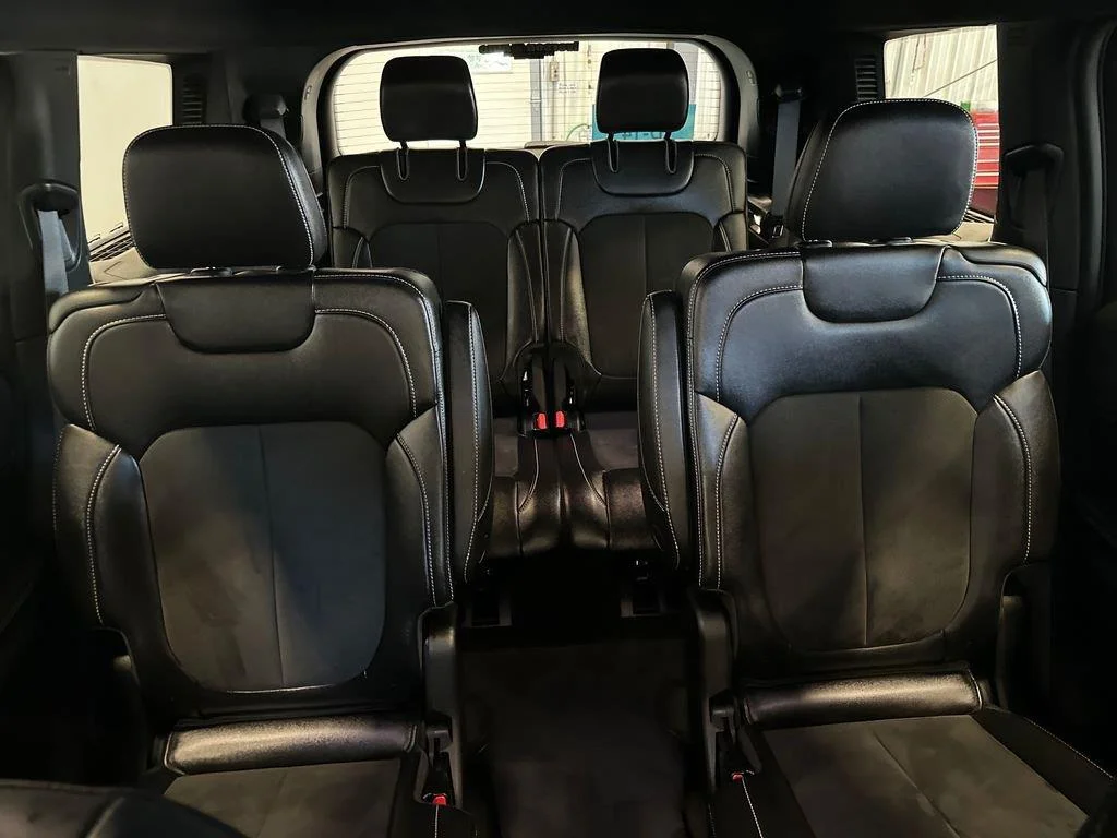 Used 2023 Silver Zynith Jeep Altitude image 24