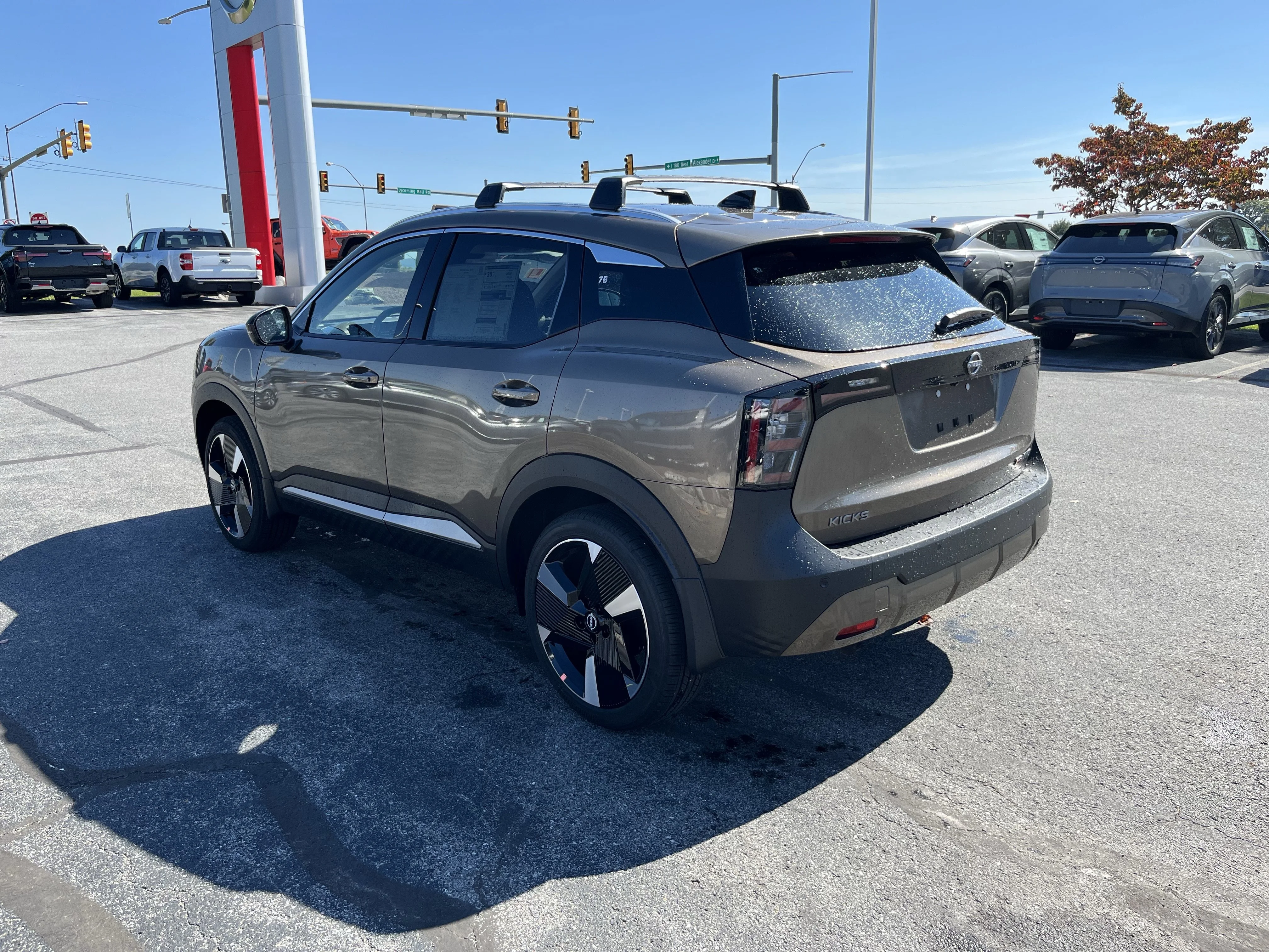 New 2026 Canyon Bronze Metallic Nissan SR image 6