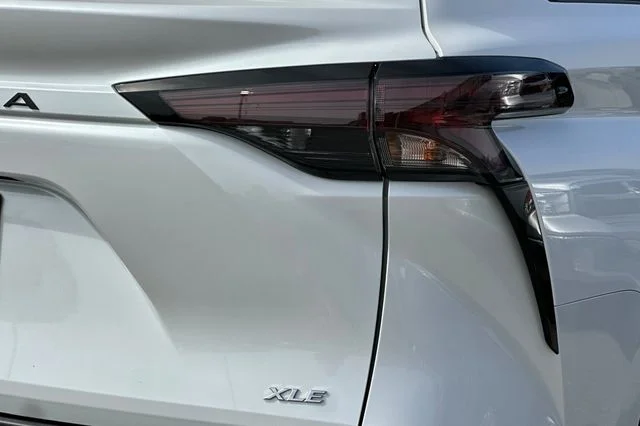 Used 2025 Beige Toyota XLE image 36