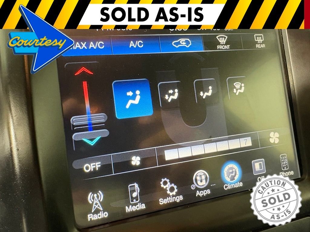 Used 2018 Silver Jeep Latitude Plus image 28