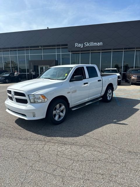 Used 2015 Bright White Clearcoat Ram Express image 1