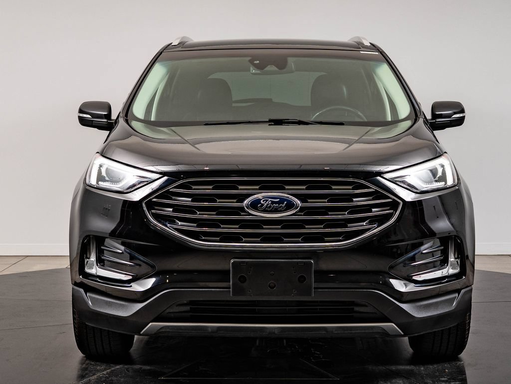 Used 2019 Agate Black Metallic Ford Titanium image 2