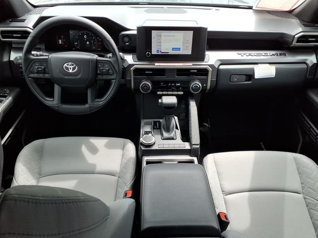 Certified Used 2025  Toyota SR5 image 37