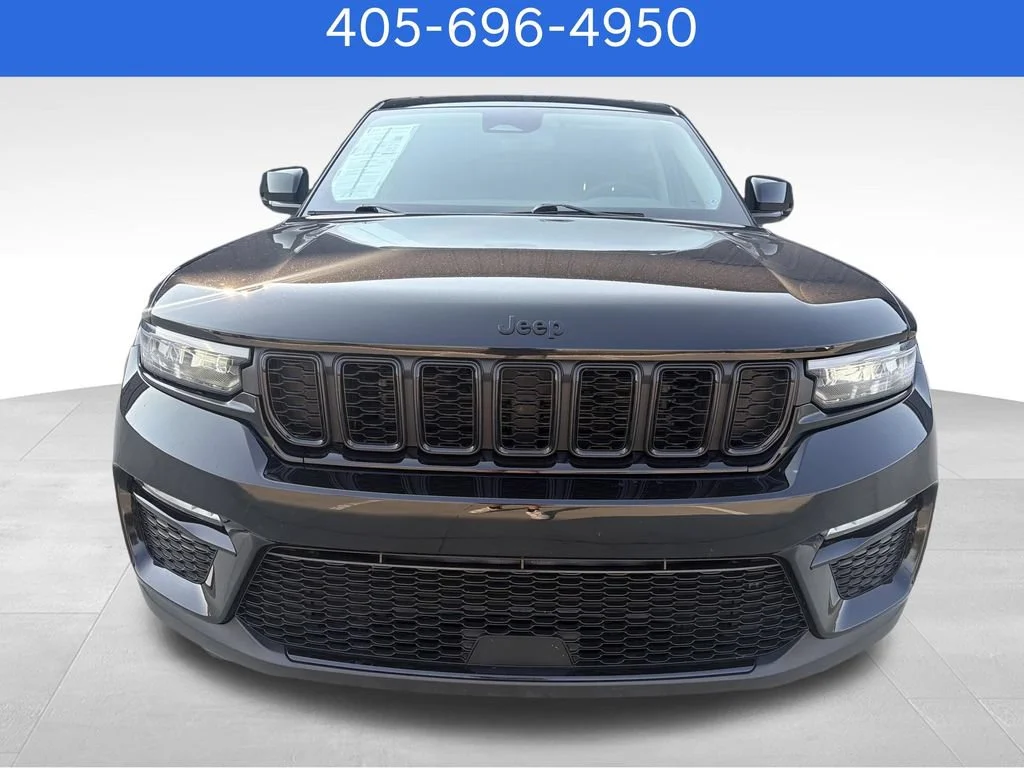Pre-Owned 2023 Jeep Grand Cherokee Limited