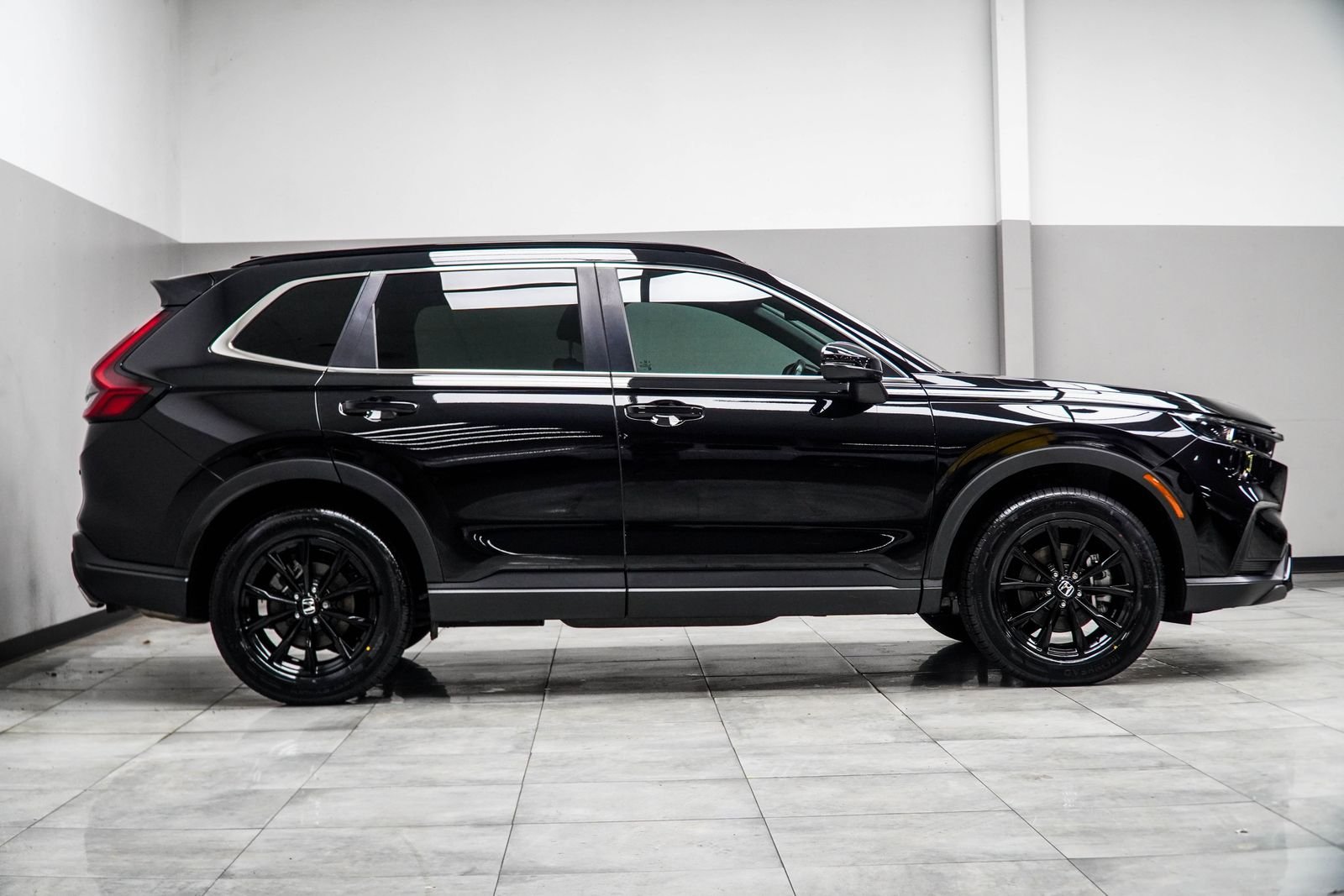 Used 2025 Black Honda Sport image 7