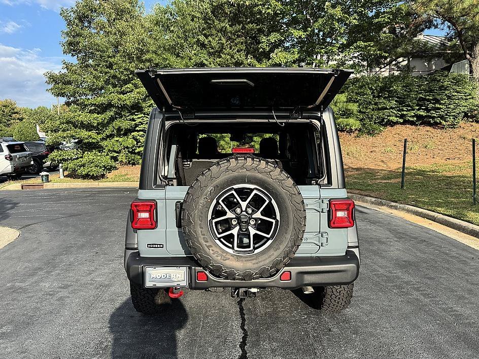 Used 2024 Anvil Clear Coat Jeep Rubicon image 26