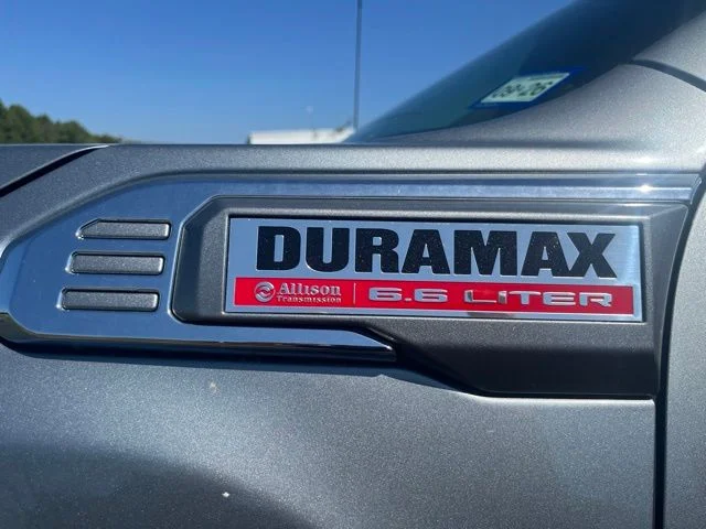 Used 2024 Silver GMC SLE image 3