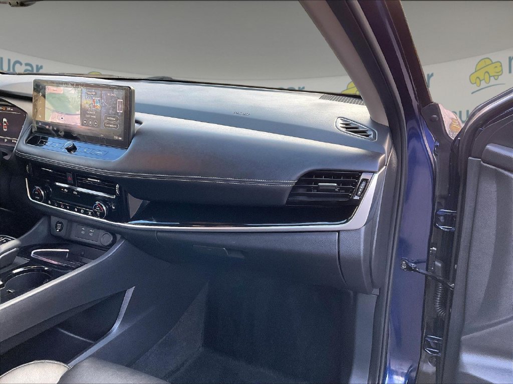 Used 2024 Deep Ocean Blue Pearl/Super Black Nissan SL image 13