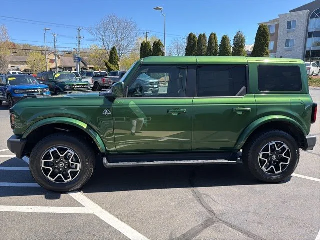 Used 2025 Green Ford Outer Banks image 4