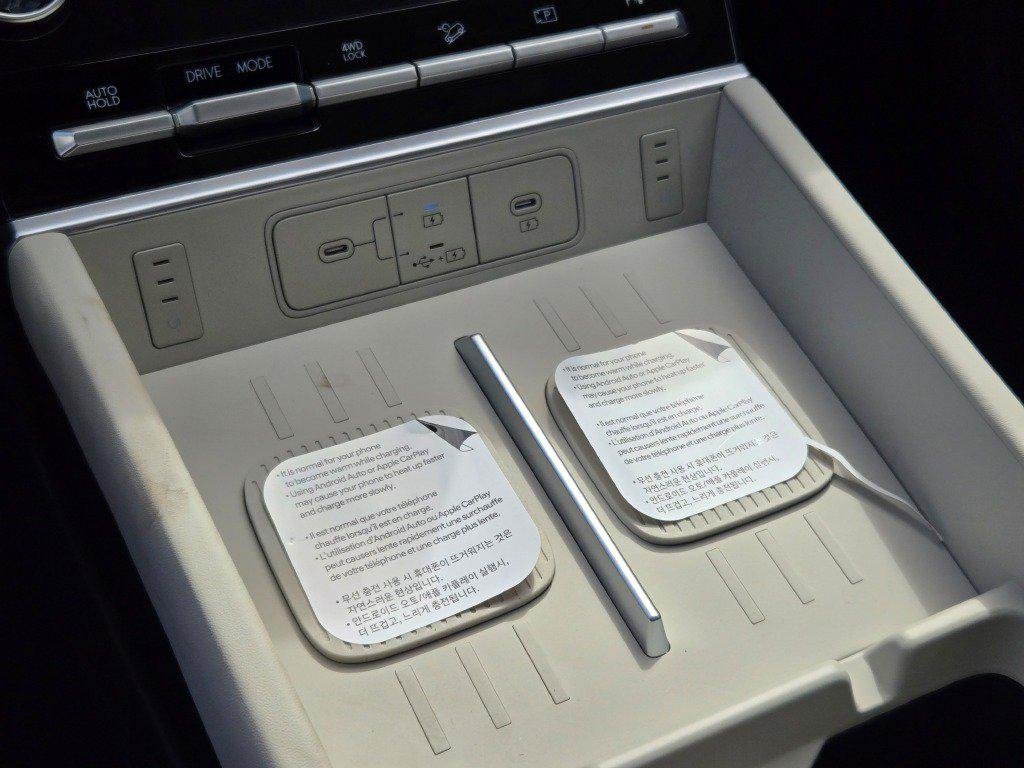 New 2027 White Hyundai Calligraphy image 30