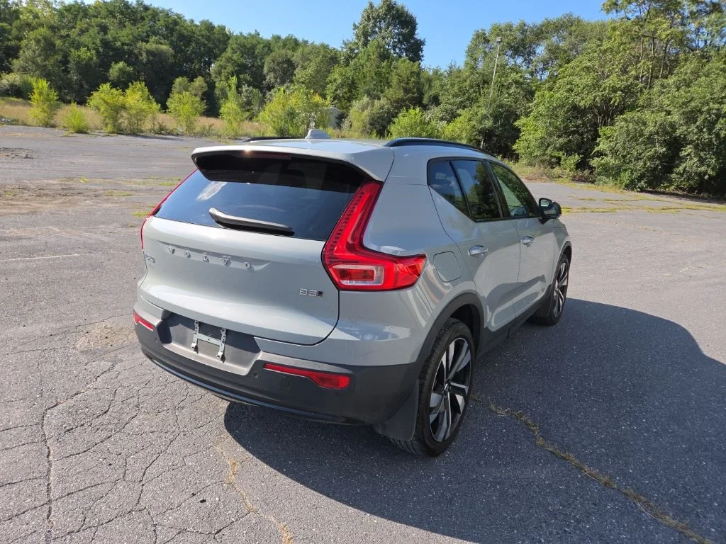 Used 2024 Gray Volvo Ultimate image 7