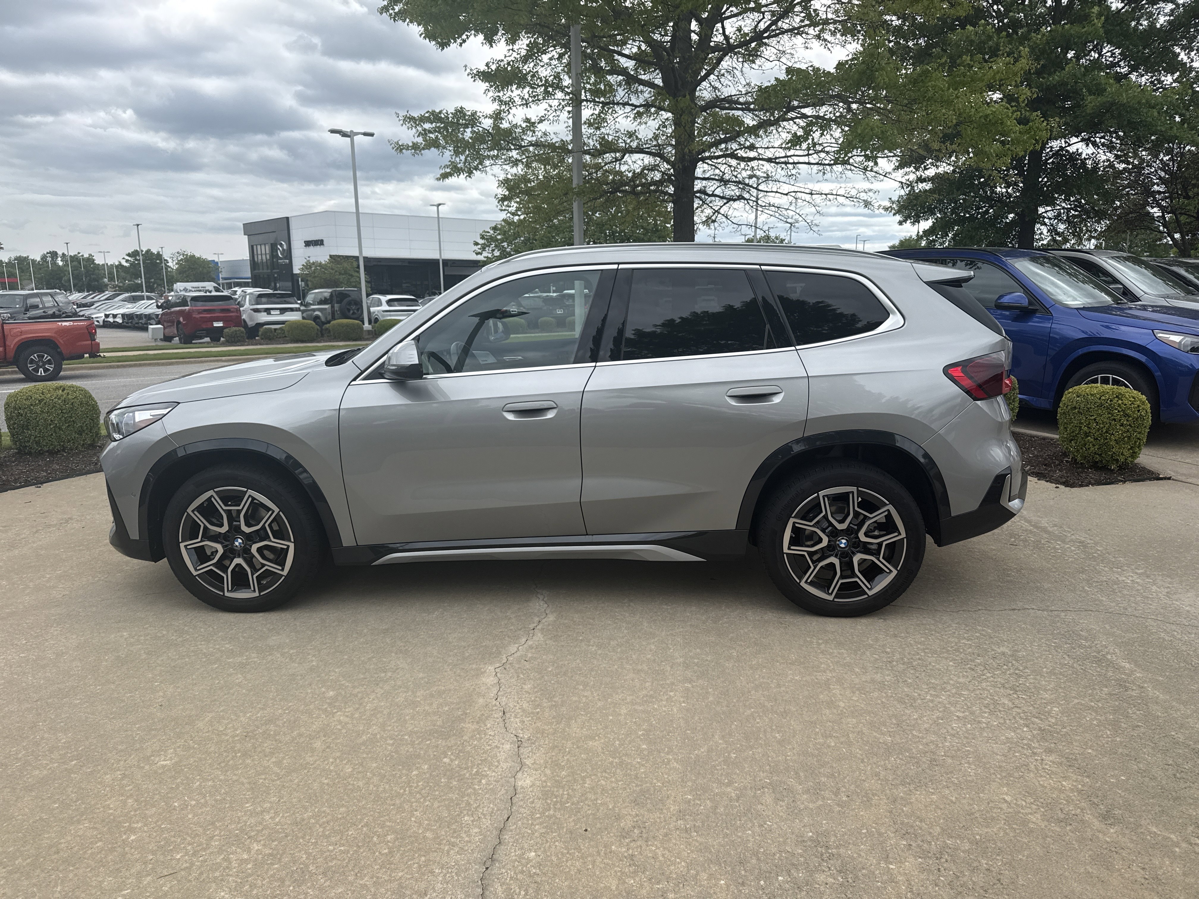 2025 BMW X1 xDrive28i's photo