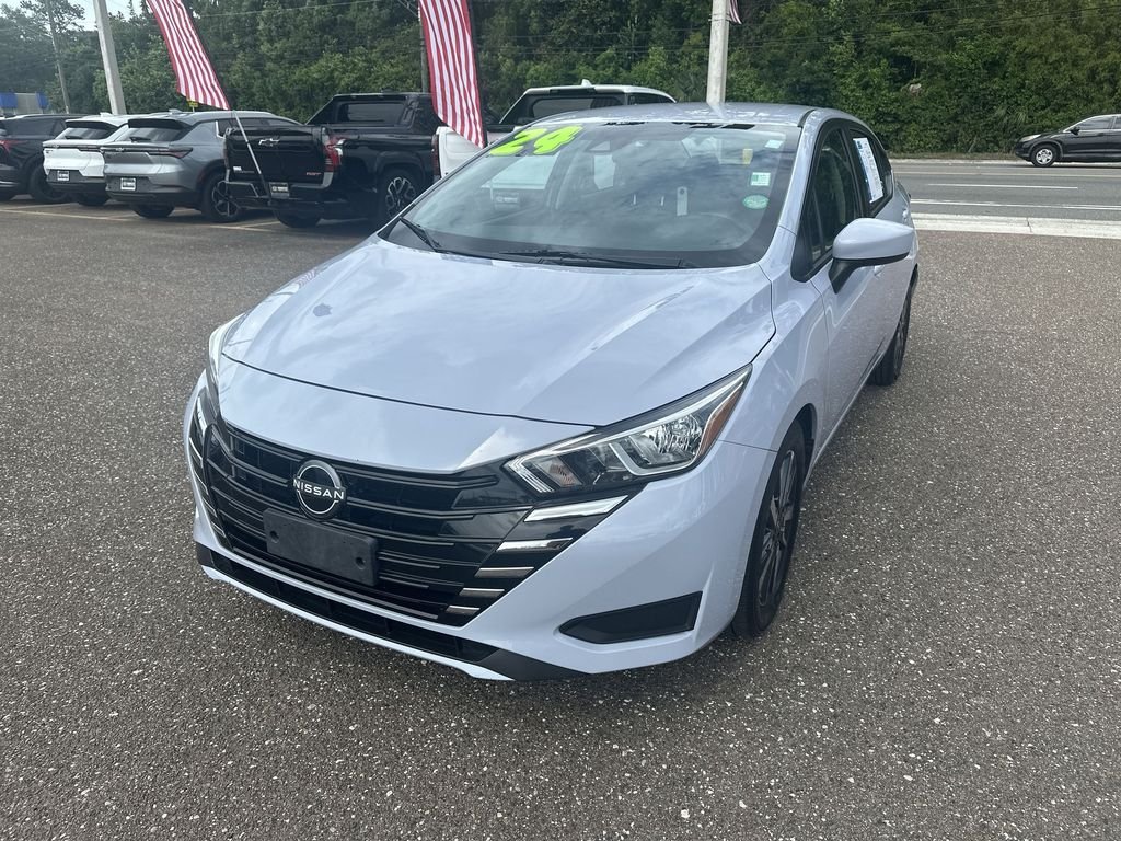 Used 2024 Gray Nissan SV image 12