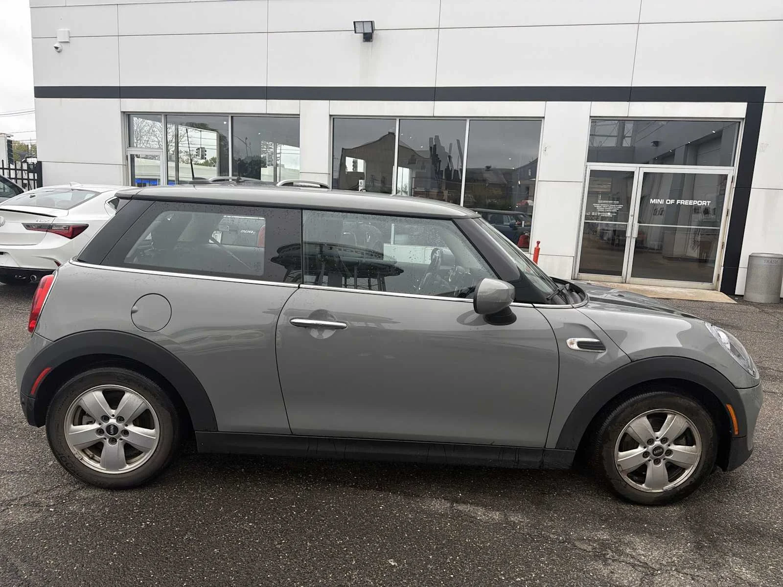 Used 2021 Moonwalk Grey Metallic MINI Cooper image 4