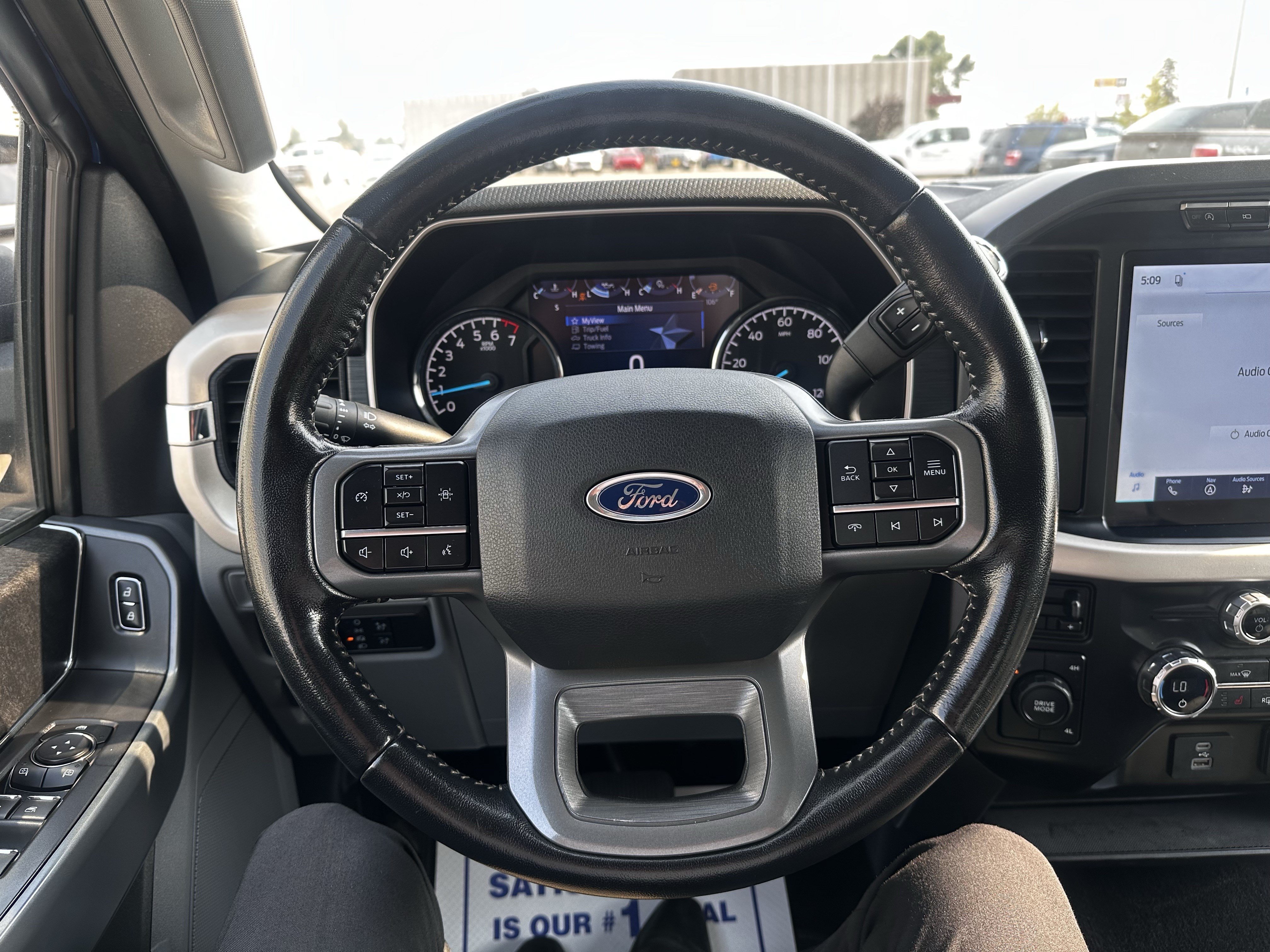 Used 2021 Velocity Blue Metallic Ford XLT image 9