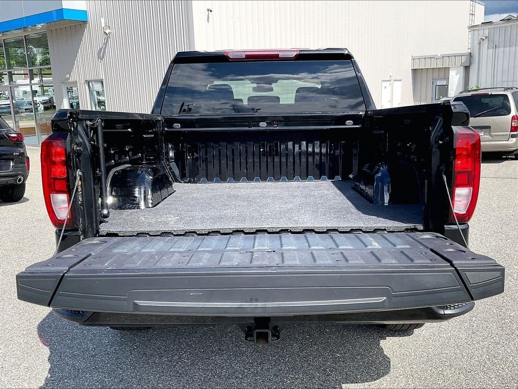 Used 2025 Black GMC Elevation image 30