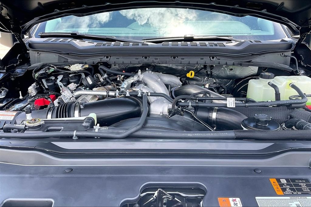 New 2026 Ford Super Duty F-250 Lariat 4D Crew Cab