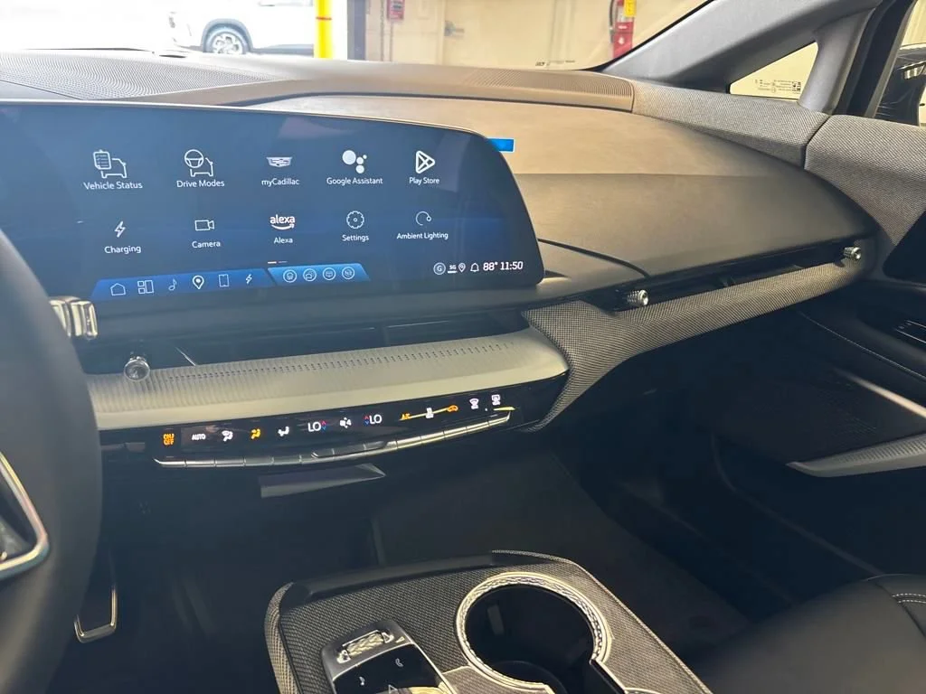 2025 Cadillac OPTIQ Sport 1 - Photo 42