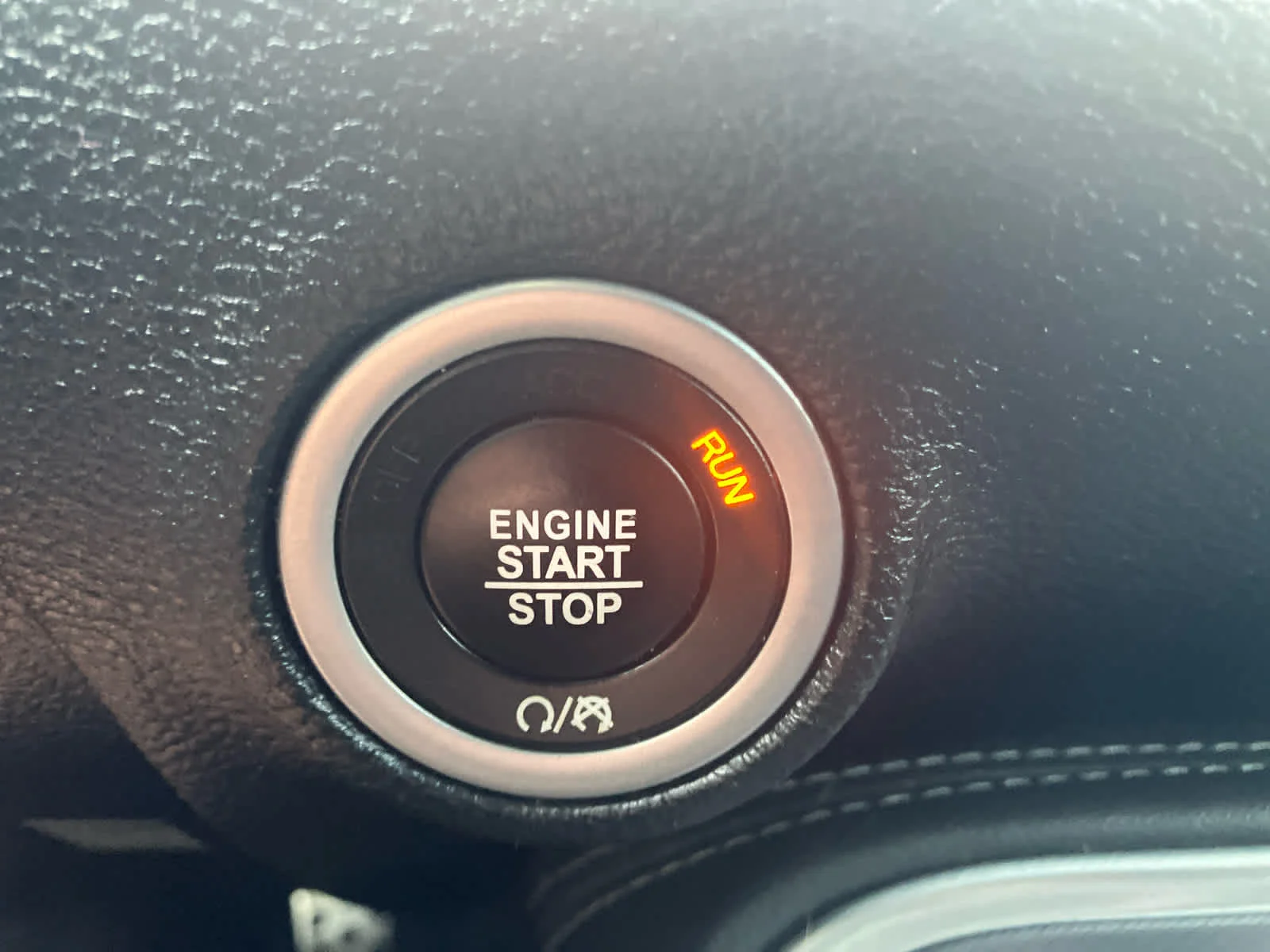Used 2019 Pitch Black Clearcoat Dodge R/T image 23