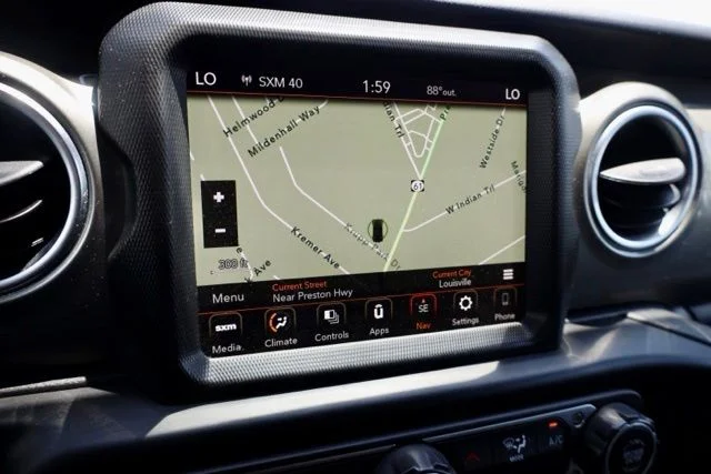 Used 2023 White Jeep Sahara image 6