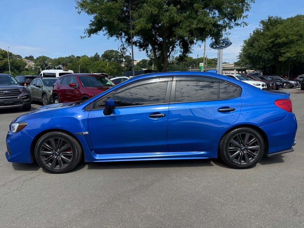 Used 2019 Blue Subaru Base image 10