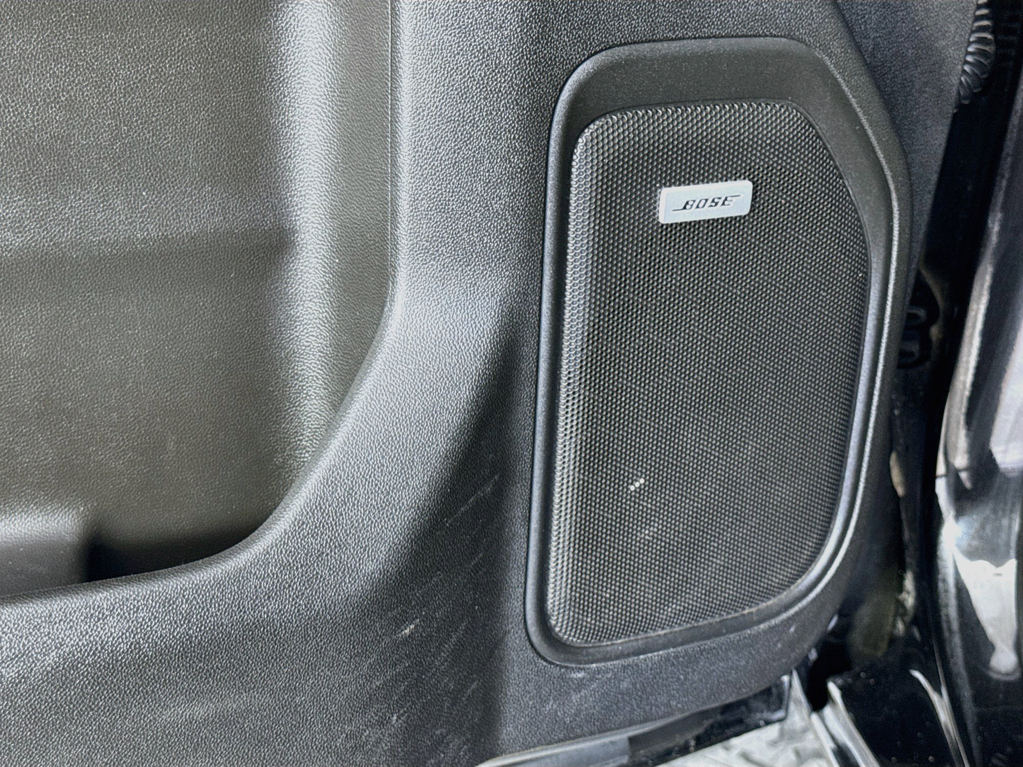 Used 2022 Ebony Twilight Metallic GMC Denali image 21