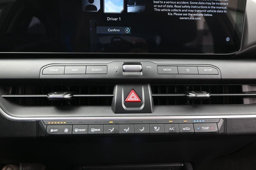 Used 2025 Gray Kia LXS image 21