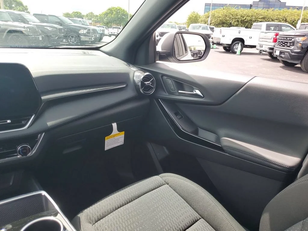 New 2026 Summit White Chevrolet LT image 11