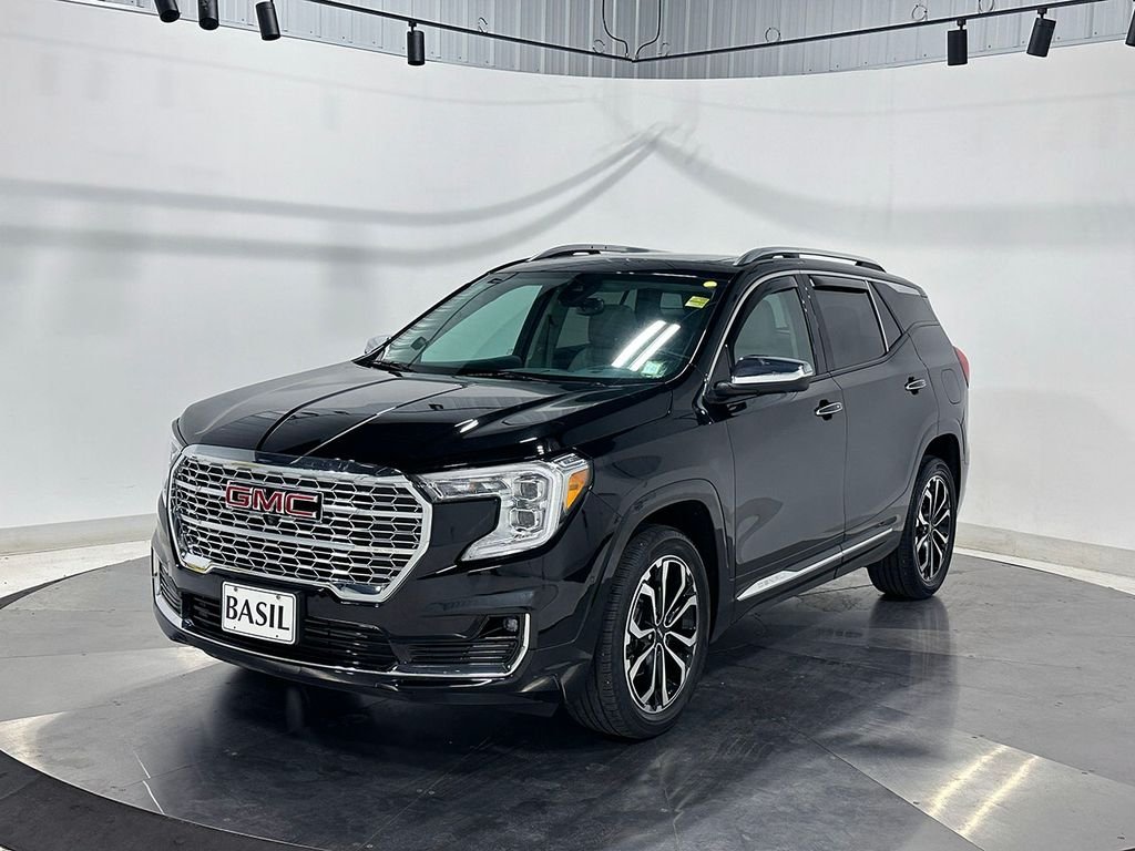 Used 2022 Black GMC Denali image 8