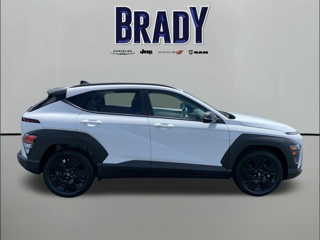 Used 2026 White Hyundai SEL Sport image 8